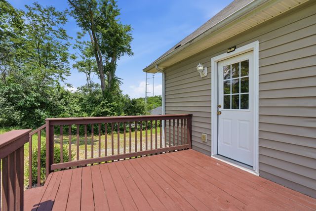 263 Rockland Rd, Hendersonville, TN 37075