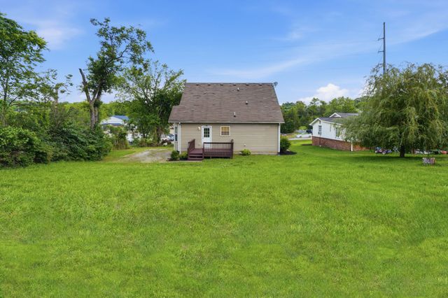 263 Rockland Rd, Hendersonville, TN 37075