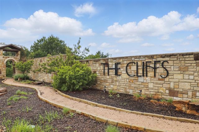 210 Colonial Drive N, Graford, TX 76449