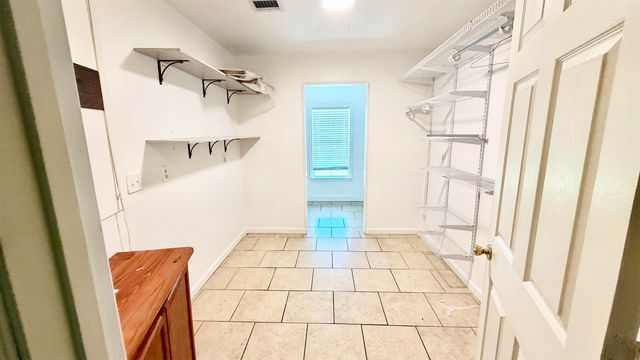 335 Daralyn Drive, Houma, LA 70363