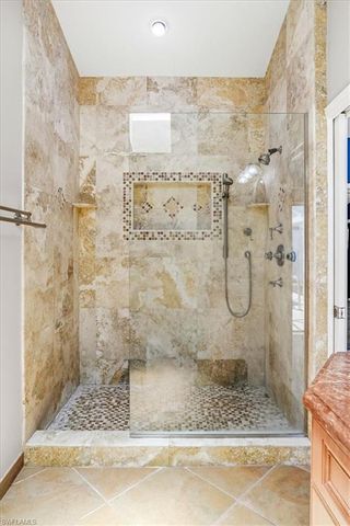 1268 Jardin DR, Naples, FL 34104