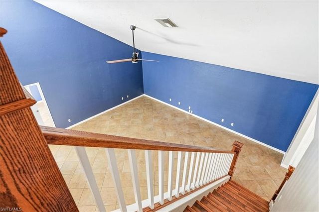 1268 Jardin DR, Naples, FL 34104