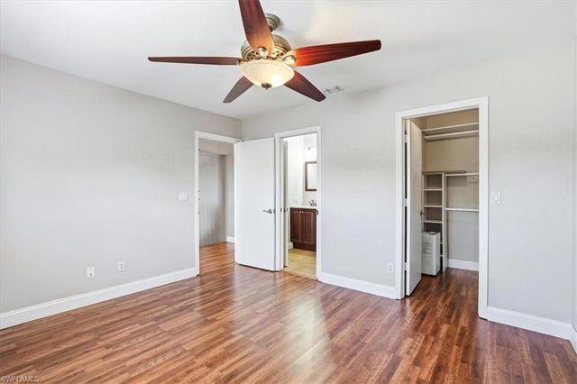 1268 Jardin DR, Naples, FL 34104