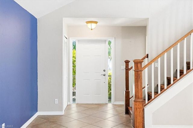 1268 Jardin DR, Naples, FL 34104