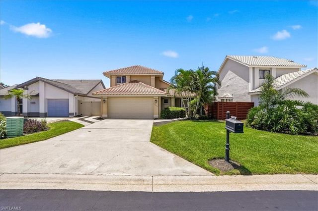 1268 Jardin DR, Naples, FL 34104