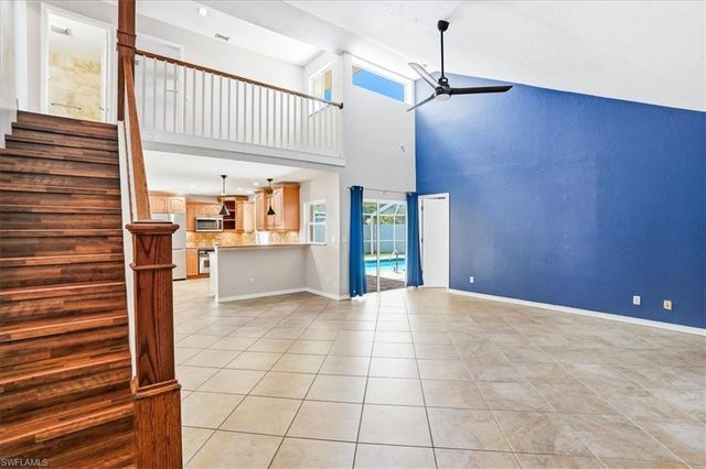 1268 Jardin DR, Naples, FL 34104