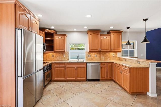 1268 Jardin DR, Naples, FL 34104