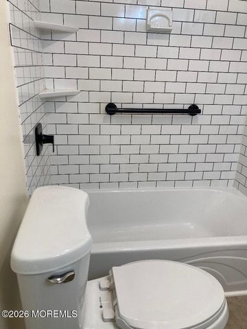 16 Allaire Drive, Toms River, NJ 08753