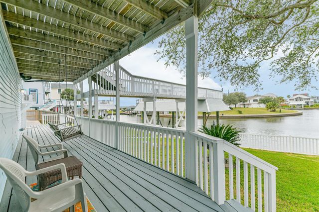 12822 Santiago Circle, Galveston, TX 77554