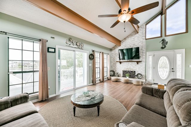 12822 Santiago Circle, Galveston, TX 77554