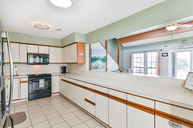 12822 Santiago Circle, Galveston, TX 77554