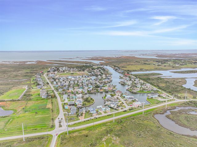 12822 Santiago Circle, Galveston, TX 77554