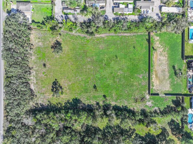 300 W Edgewood Drive, Friendswood, TX 77546