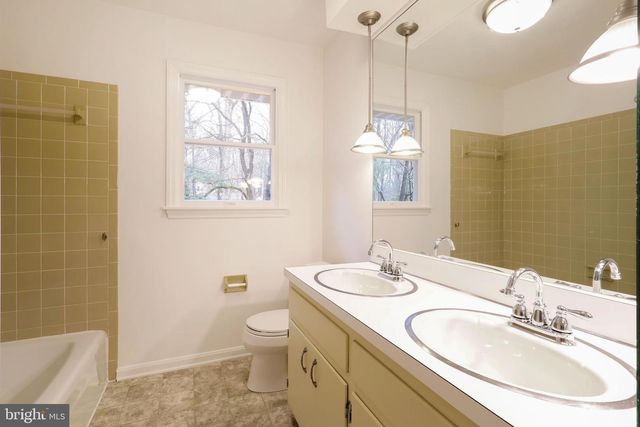 1446 PARK LN, State College, PA 16803