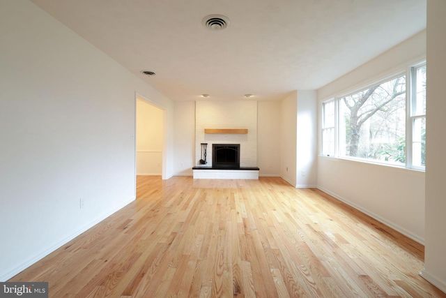 1446 PARK LN, State College, PA 16803