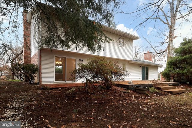 1446 PARK LN, State College, PA 16803