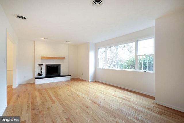 1446 PARK LN, State College, PA 16803