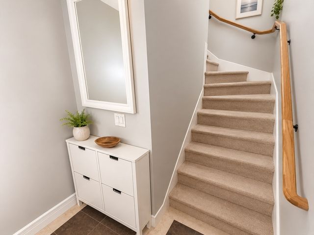 576 Lagrange Street 576, Boston, MA 02132