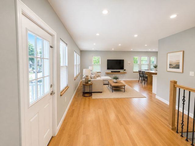 576 Lagrange Street 576, Boston, MA 02132