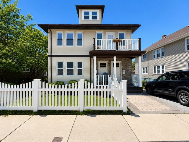 576 Lagrange Street 576, Boston, MA 02132