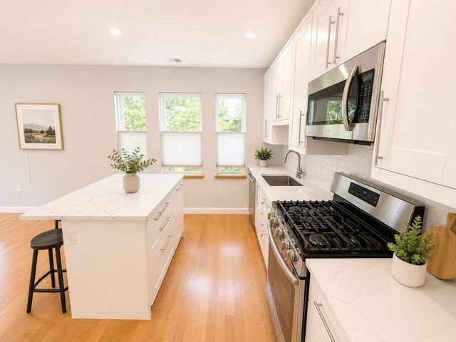 576 Lagrange Street 576, Boston, MA 02132