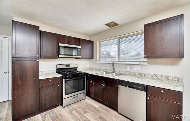 1610 Jackson Lane, Florissant, MO 63031