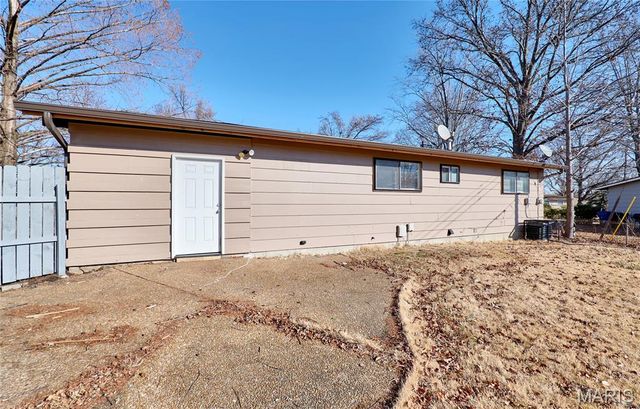 1610 Jackson Lane, Florissant, MO 63031