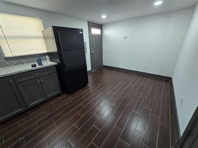1501 Asbury B, Houston, TX 77007