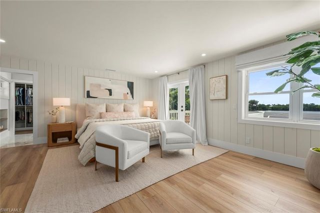 9015 Mockingbird DR, Sanibel, FL 33957