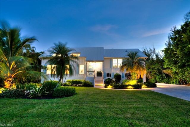 9015 Mockingbird DR, Sanibel, FL 33957