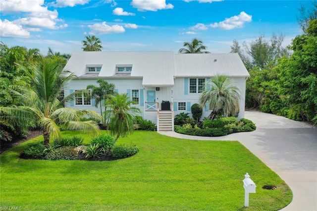 9015 Mockingbird DR, Sanibel, FL 33957