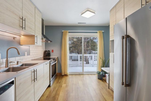 7871 E Oakbridge Way, Madison, WI 53717