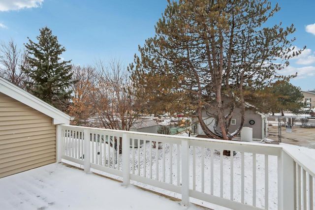 7871 E Oakbridge Way, Madison, WI 53717