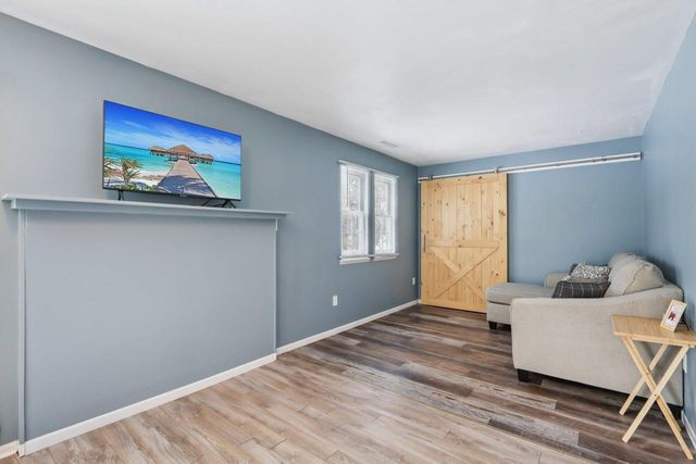 7871 E Oakbridge Way, Madison, WI 53717