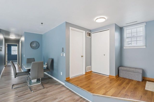 7871 E Oakbridge Way, Madison, WI 53717