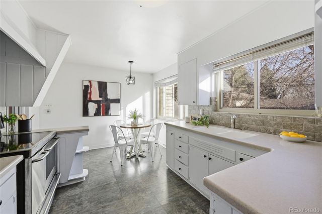 960 Dudley Street, Lakewood, CO 80215