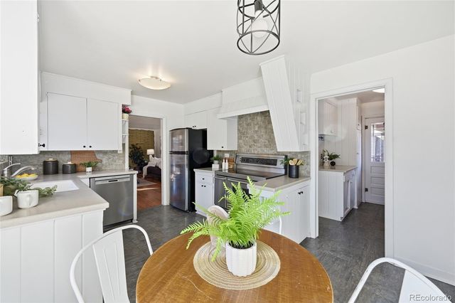 960 Dudley Street, Lakewood, CO 80215