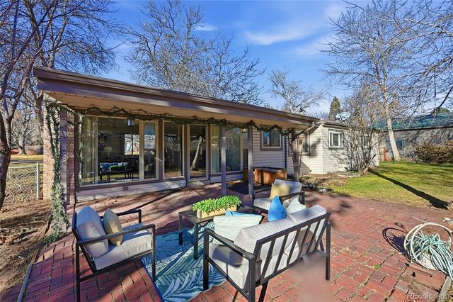 960 Dudley Street, Lakewood, CO 80215