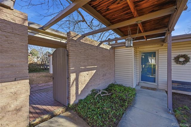 960 Dudley Street, Lakewood, CO 80215