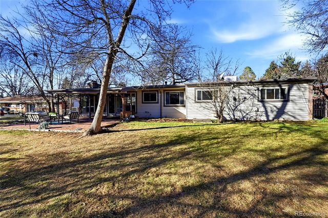 960 Dudley Street, Lakewood, CO 80215