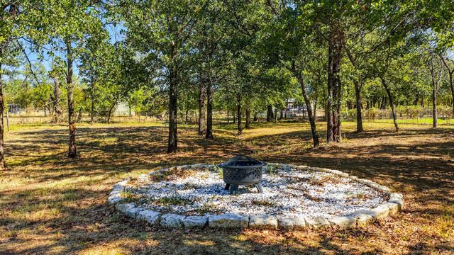 1389 County Road 3591, Paradise, TX 76073