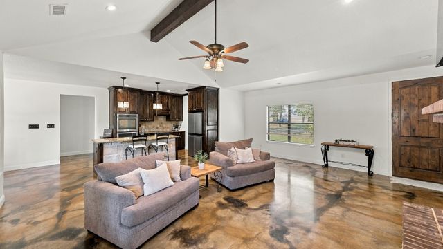 1389 County Road 3591, Paradise, TX 76073