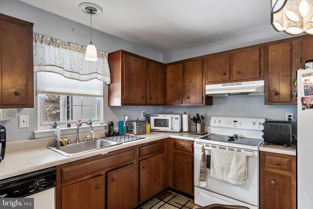 43 KINGSTON WAY, Southampton, NJ 08088