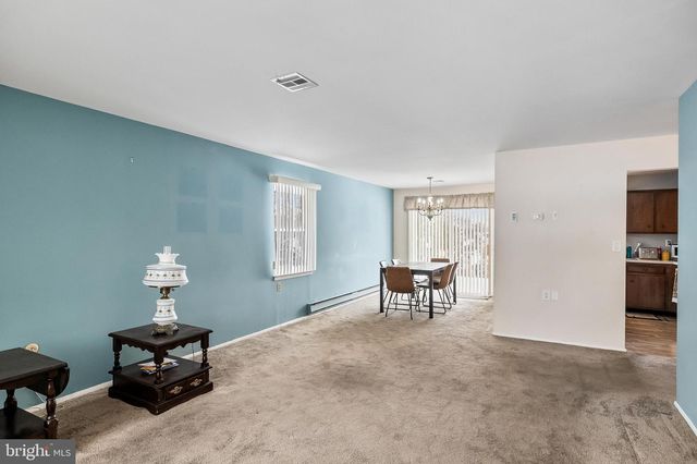 43 KINGSTON WAY, Southampton, NJ 08088