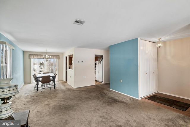 43 KINGSTON WAY, Southampton, NJ 08088