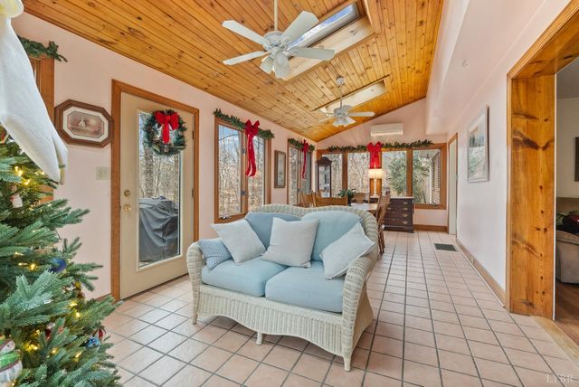 205 Ivy Drive, Lynchburg, VA 24503