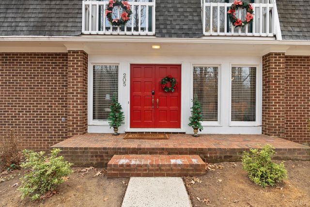 205 Ivy Drive, Lynchburg, VA 24503