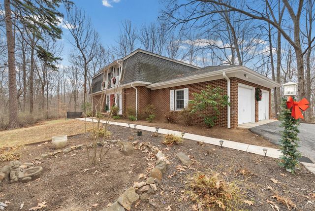 205 Ivy Drive, Lynchburg, VA 24503