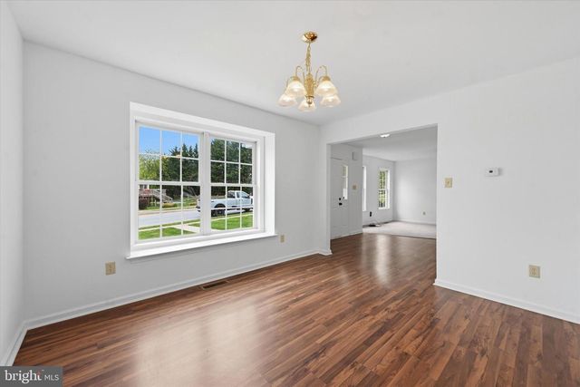 198 SEBASTIAN DR, Oxford, PA 19363