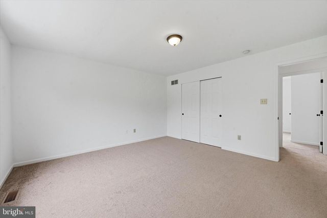 198 SEBASTIAN DR, Oxford, PA 19363